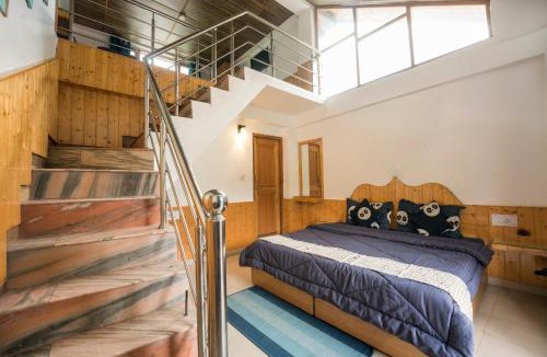 Old Manali Hostel | Hippie Panda