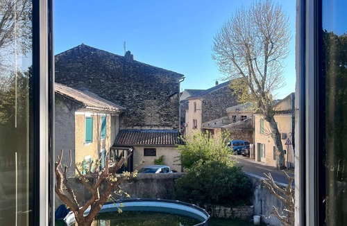 Sainte-Cecile-les-Vignes House | Historic Maison de Maître in the heart of Provence, ideal for families and friends