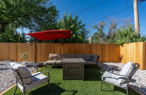 South Salt Lake House | Historic 1907 SLC Victorian - Hot Tub - Firepits -