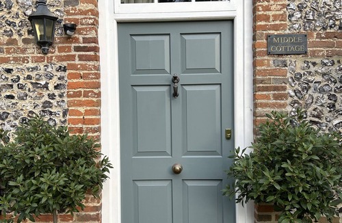 Chichester Cottage | Historic 17th Century Cottage