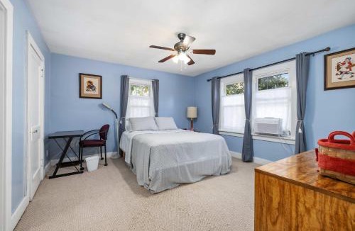 Fort Wayne Apartment | Historic 2 Bdr across from Lakeside Park