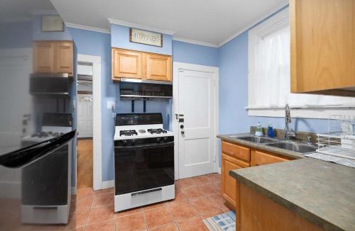 Fort Wayne Apartment | Historic 2 Bdr across from Lakeside Park