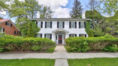 Geneva House | Historic 98 Fire Pit Game Room & Dog Friendly