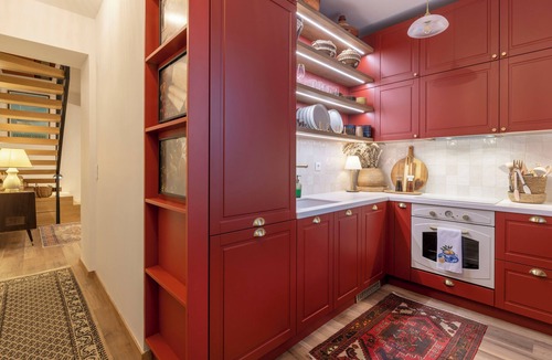 Athens City Centre Villa | Historic Athens Home with Private Heated Plunge Pool · Metaxourgeio