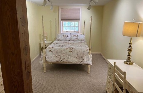 Wayne Apartment | Historic Barn Apartment