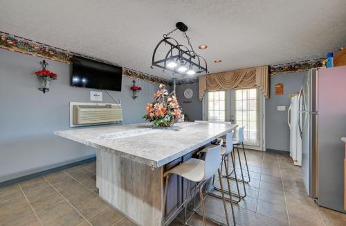 Vine Grove House | Historic Bed & Breakfast Home near Fort Knox!