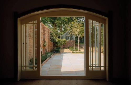 Bunbury House | Historic building offers an inviting retreat with its charming blend of comfort and elegance, sleeping 10 guests