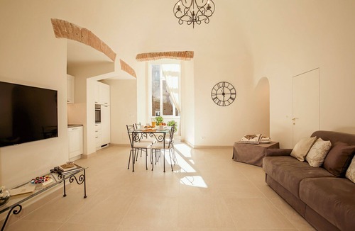 Siena Historical Center House | Historic center of Siena: Castellare residence with TV, WI-FI and AIR CONDITION