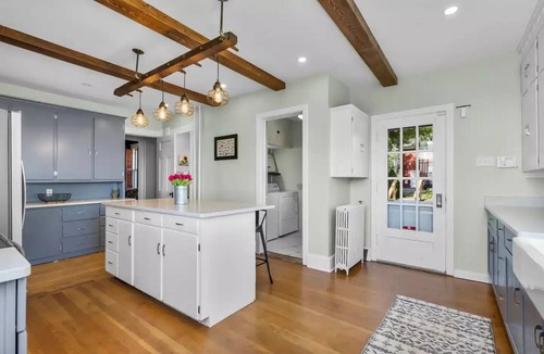 Cedar Rapids House | Historic Charm at Richmond Hill