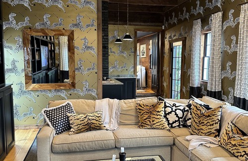 Exeter House | Historic Charm with modern amenities in Exeter, NH. 3 Bedrooms & Walk to town
