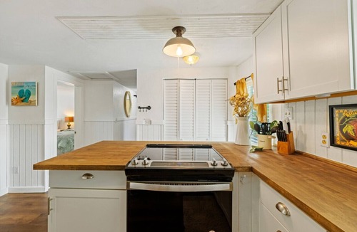Cedar Key House | Historic cottage in quiet neighborhood
