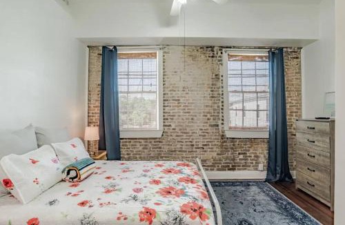 Central Business District Apartment | Historic District Apartment Quiet Street Central Location!