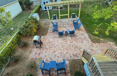 Cape Charles House | HISTORIC DISTRICT 1st Flr Primary Suite, Outdoor Living, Great Location & Views!