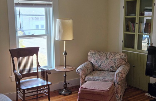 Northampton Apartment | Historic downtown apartment. Unscented products and sustainability practices.