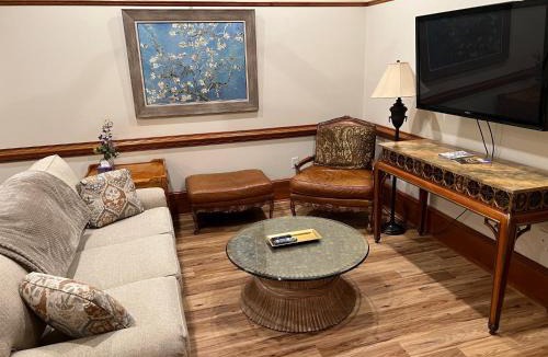 New Bern Apartment | Historic Downtown Clock Tower View Condo-2 Bedroom