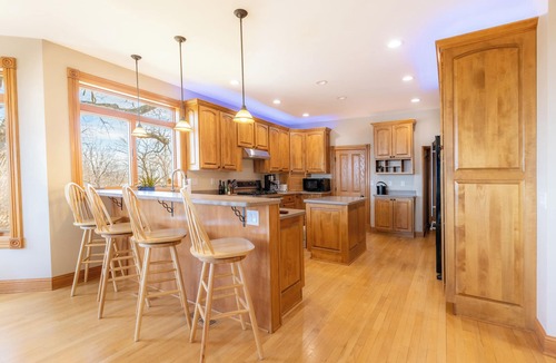 Mount Horeb House | Historic Driftless Farmhouse ~ Military Ridge Retreat