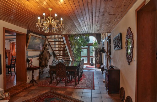 Gottsburen House | Historic Frame House with big garden, environment invites to hiking