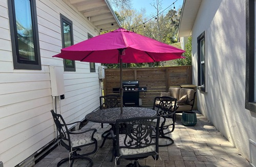 Downtown Historic District House | Historic, fully renovated 3-bdr 2 1/2 ba steps to Flagler College/Old Town STA