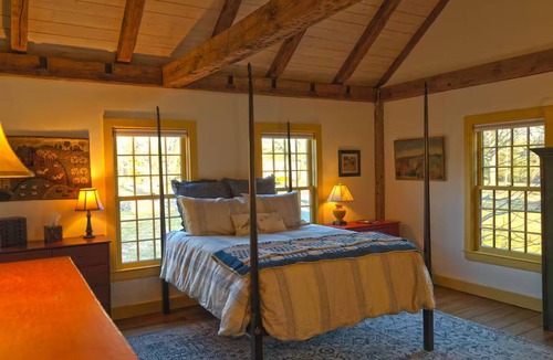 Bridgewater Other | Historic Hilltop Family Farmhouse, Pool, Hot Tub & the Best Sunset Views