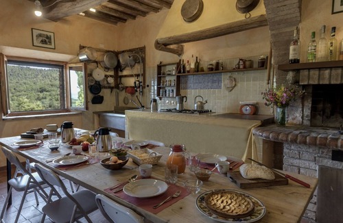 Palazzina Villa | Historic Holding with wonderful swimming pool near Siena, Tuscany, Italy