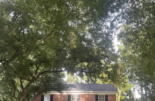 Nacogdoches House | Historic home on 2+ wooded acres w/ pool in heart of Nacogdoches