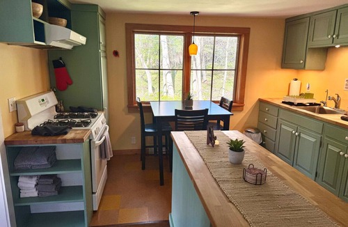 Town of Marbletown Apartment | Historic Hudson Valley Farmhouse Loft in Stone Ridge Hamlet