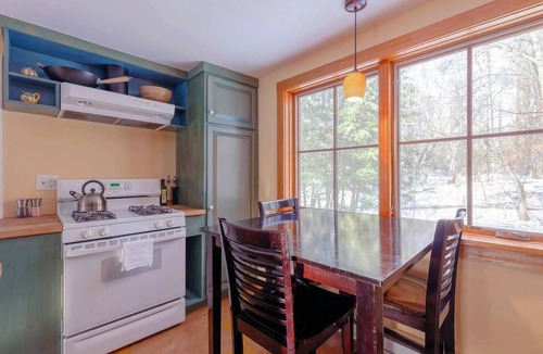 Town of Marbletown Apartment | Historic Hudson Valley Farmhouse Loft in Stone Ridge Hamlet