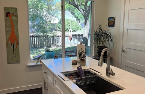 Hancock House | Historic Hyde Park Retreat – Classic Austin Living