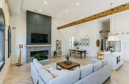 Cross Plains Apartment | Historic Luxury 2-bedroom apartment in Cross Plains, WI
