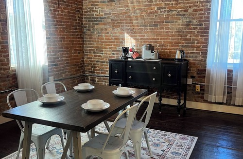 Spring Hill Apartment | Historic Luxury on Main Street in Spring Hill
