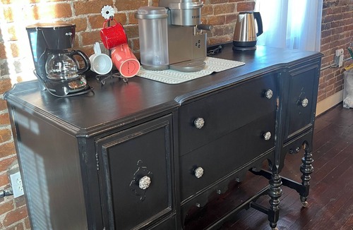Spring Hill Apartment | Historic Luxury on Main Street in Spring Hill
