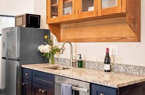 Madison House | Historic Madison Eagle Inn