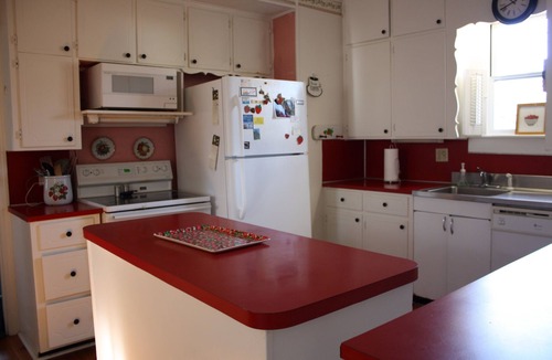 Oriental House | Historic Methodist Parsonage.With a Front Porch Full of Rockers and Stories!