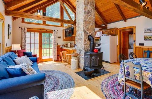 Drifting House | Historic Morrisdale Area Cabin w/Deck & Fireplace