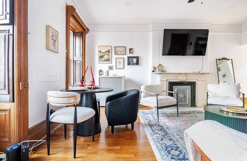 Harlem Apartment | Historic New York City Luxury Landmark Brownstone Top Floor Apartment