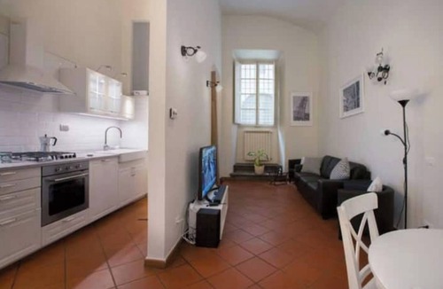 San Niccolo House | Historic Palazzo, Central Location, 1 bedrooms retreat