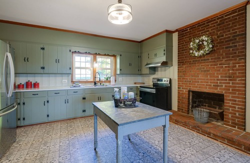 Raphine House | Historic Raphine Retreat Near Brownsburg Village!