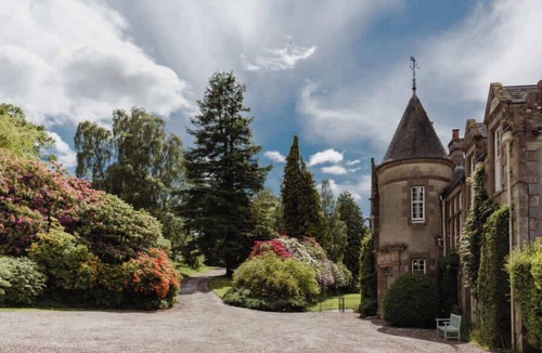 Murthly House | Historic Scottish Mansion with Private 3 Acres