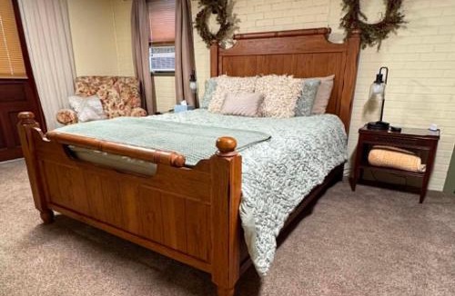 Brockton House | Historic Sears River Home (Main Level) on 10 Acres