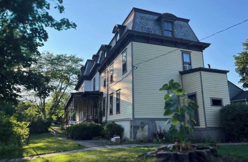 Seneca Falls House | Historic Seneca Falls Suite with Spa & Gardens