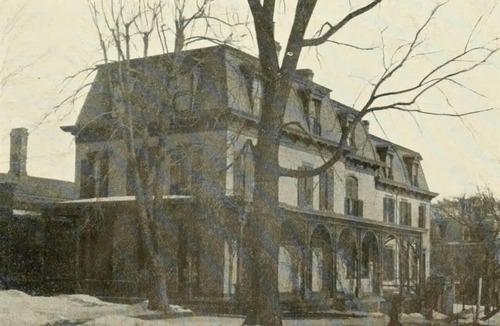 Seneca Falls House | Historic Seneca Falls Suite with Spa & Gardens
