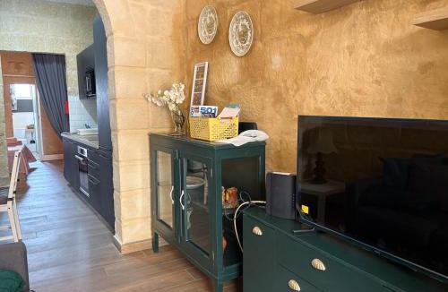Senglea House | Historic Senglea Maisonette with Private Entrance