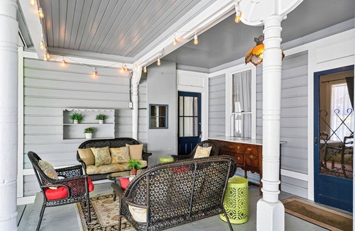 Silverton House | Historic Silverton Home 5 BR, 6 Bath. Ask about 6th & 7th bedroom add-ons.