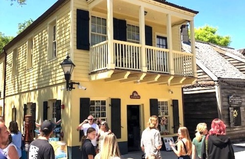 St. Augustine Historic District Apartment | Historic St. Augustine Balcony Suite with Parking