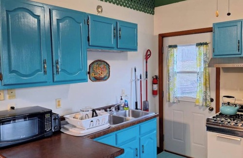 Mindoro House | Historic Stay! "The Depot" Tiny House