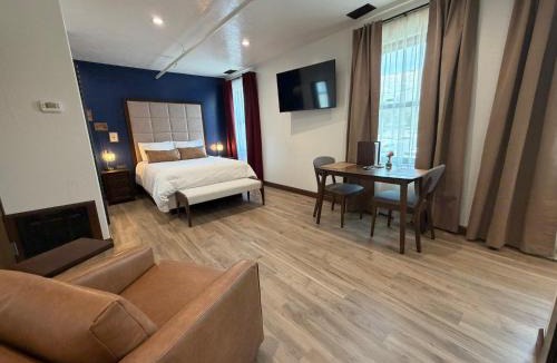 Green River Hotel | Historic Tomahawk