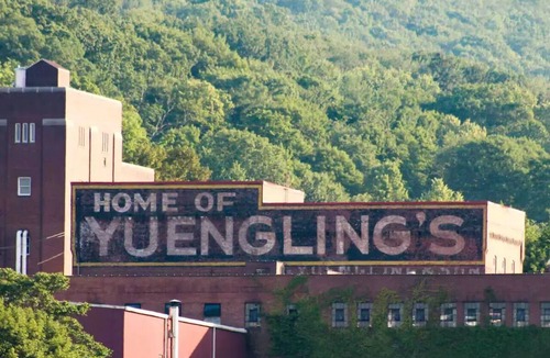 Pottsville House | Historic Townhouse near Yuengling