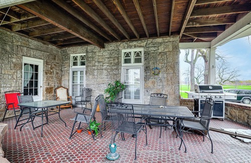 Downtown Niagara Falls Cottage | Historic Victorian Cottage, 1 Mi to Niagara Falls