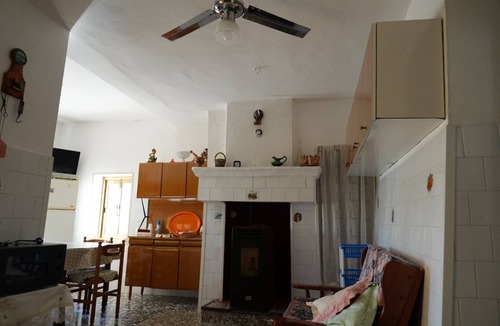Ostuni Villa | Historic villa with trulli in Valle D'itria surrounded by nature
