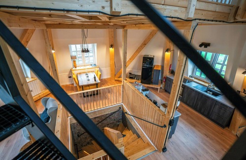 Beidenfleth House | Historic windmill on the Stör River with a view